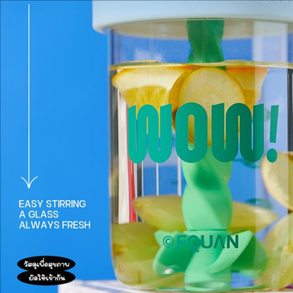 580mlแก้วน้ำพลาสติกแก้วกาแฟ สําหรับผู้หญิง แก้ว ความจุใหญ่ พร้อมฝาปิด พกพาง่าย