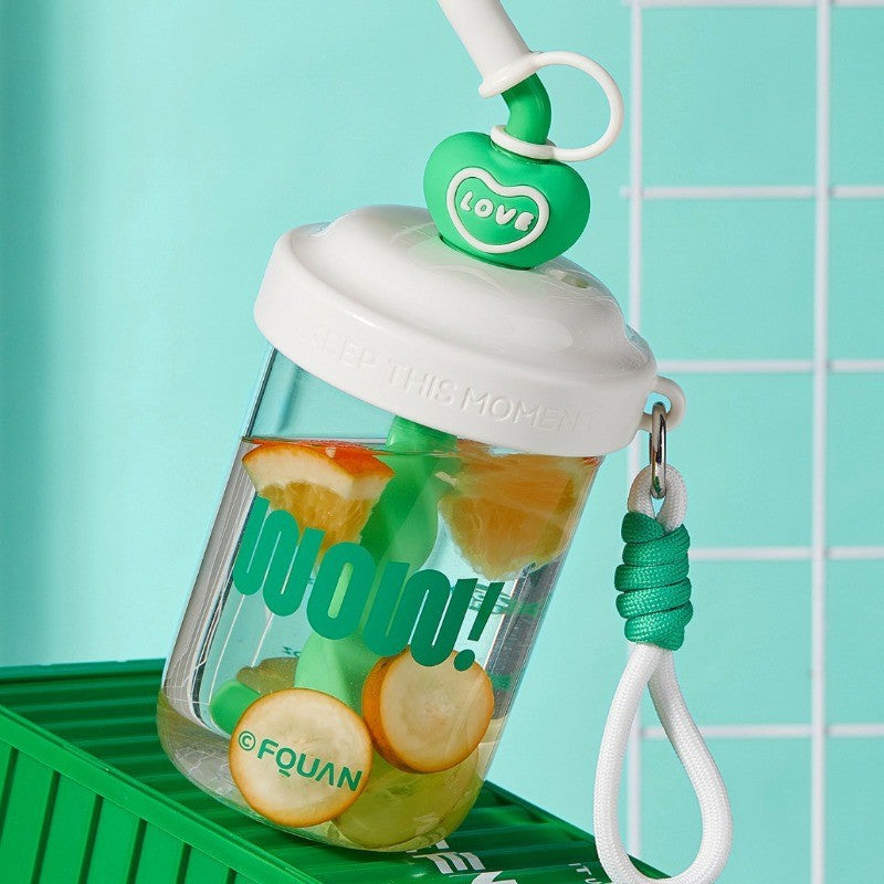 580mlแก้วน้ำพลาสติกแก้วกาแฟ สําหรับผู้หญิง แก้ว ความจุใหญ่ พร้อมฝาปิด พกพาง่าย