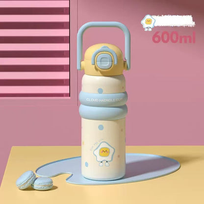 600ml ถ้วยฉนวนสแตนเลส ถ้วยกาแฟสไตล์การ์ตูน การออกแบบฝาสปริง หลอดดื่มตรง ซิลิโคนจับ